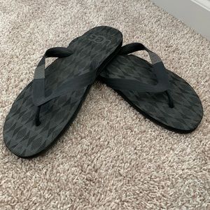 Rarely worn UGG flip flops